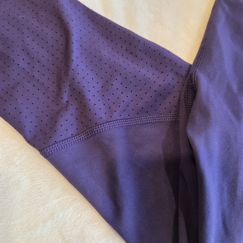 DSG Women's Momentum Perforated 7/8 Leggings - Purple Ink Size XS New Yoga Work - Picture 10 of 12